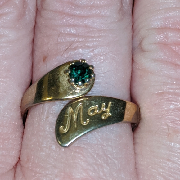 Vintage Emerald/May Ring - Picture 2 of 12